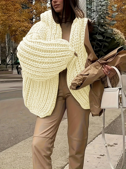 Chic Cocoon : Cardigan à Manches Lanternes Oversize en Tricot